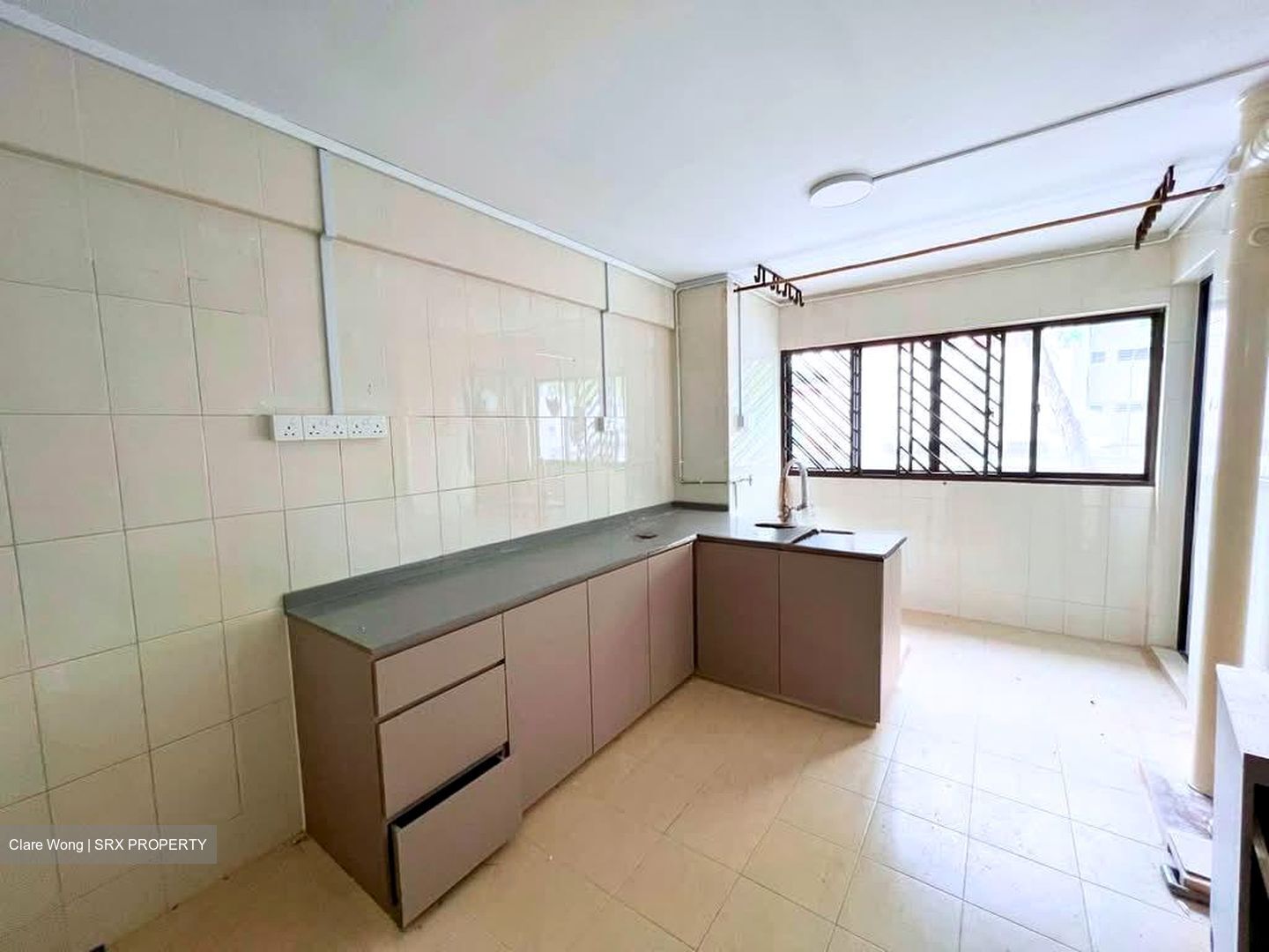 Clementi Avenue 2 Shopping Centre (D5), Shop House #565052021